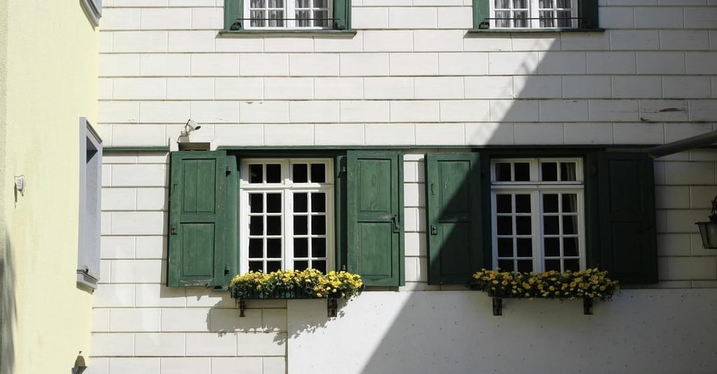 Monschau Through Time: A Stroll Among Castles, Timbered Houses, and Textile Tales