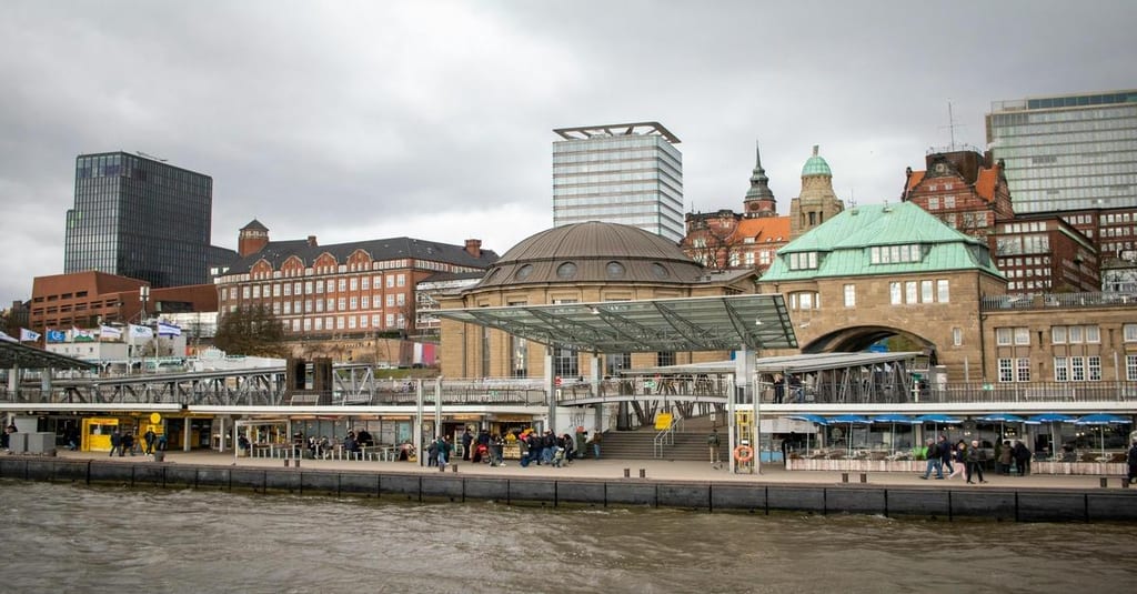 Modern Style: Flagship Stores and Indie Fashion in Hamburg and Düsseldorf